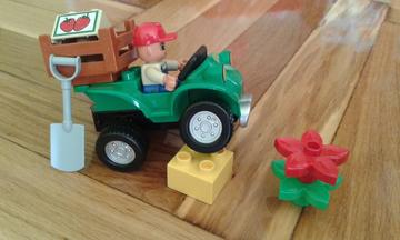 Duplo zöld autó