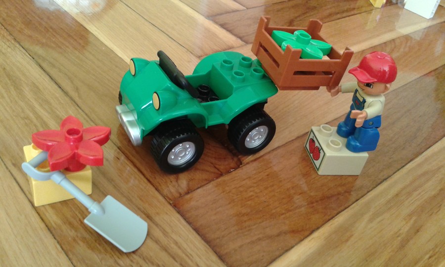 Duplo zöld autó