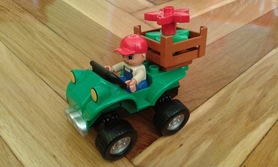 Duplo zöld autó