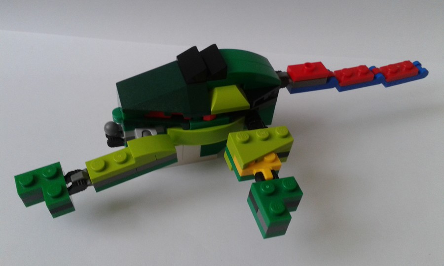 31031