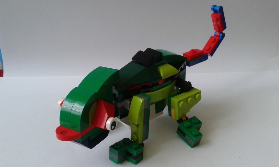 31031