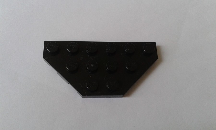 76031