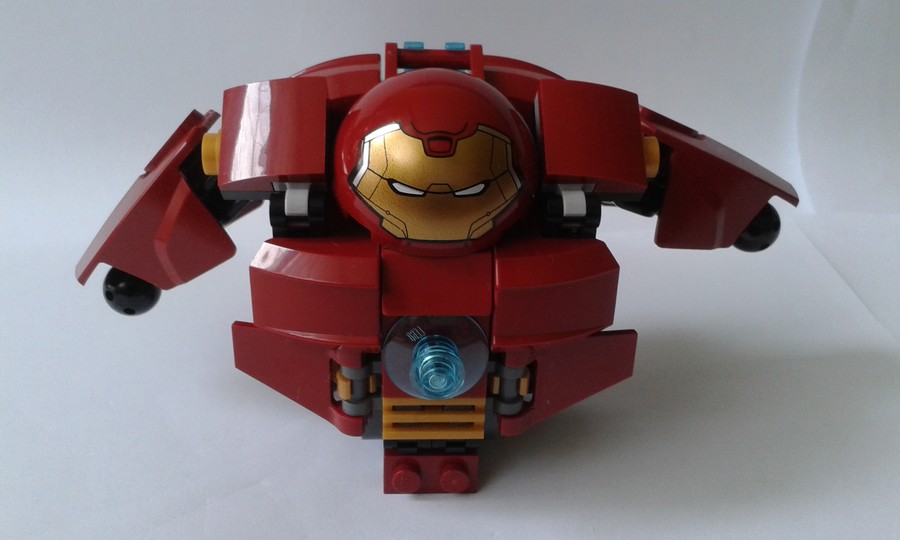 76031