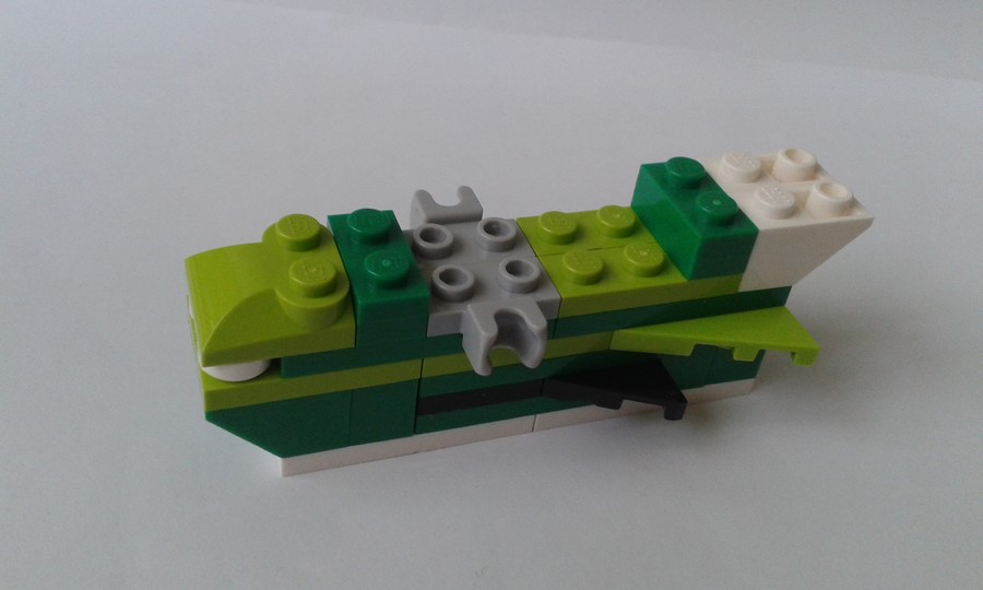 31031