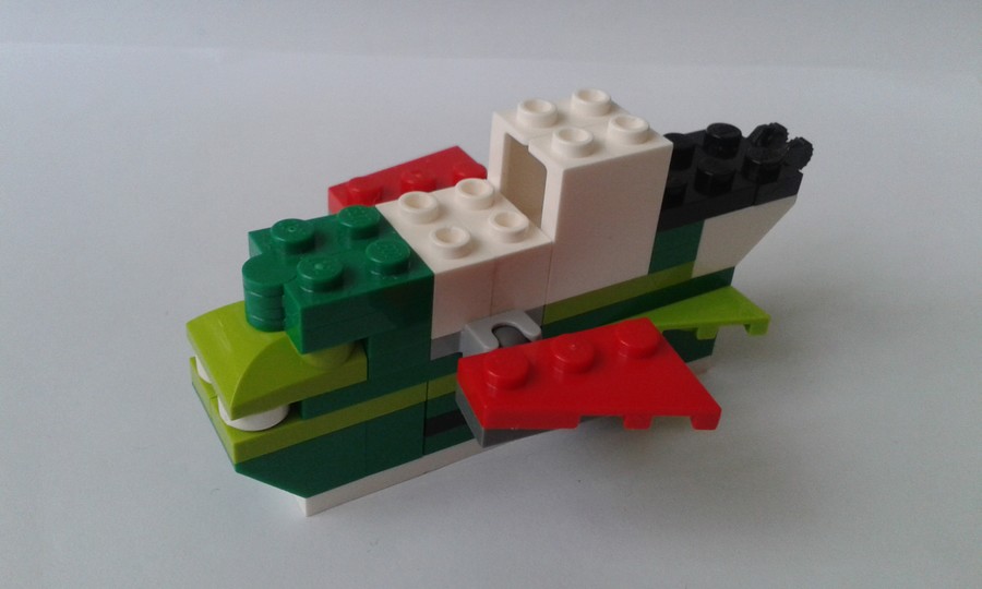 31031