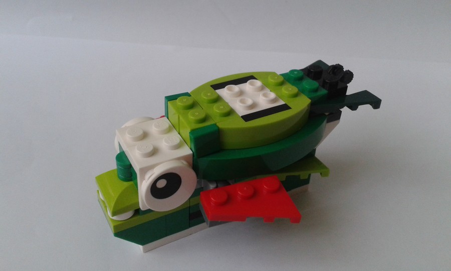 31031