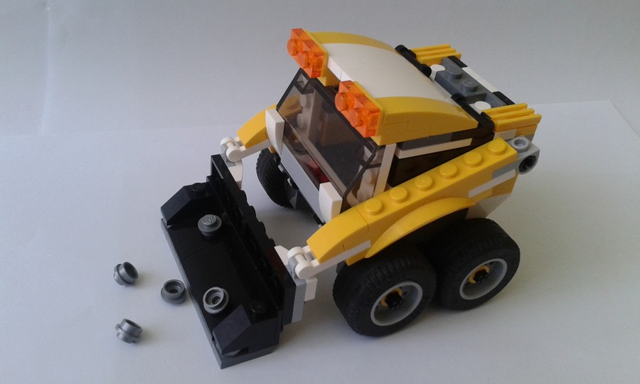 31046