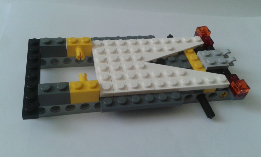 31046