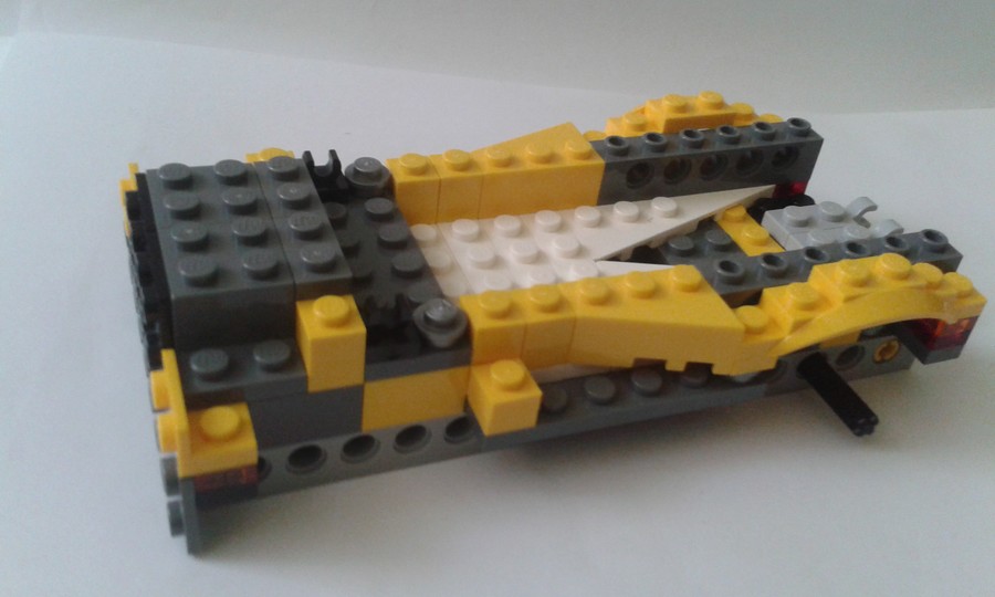 31046