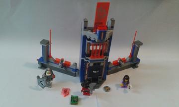 70324 - Nexo knights Merlok 2.0 könyvtára