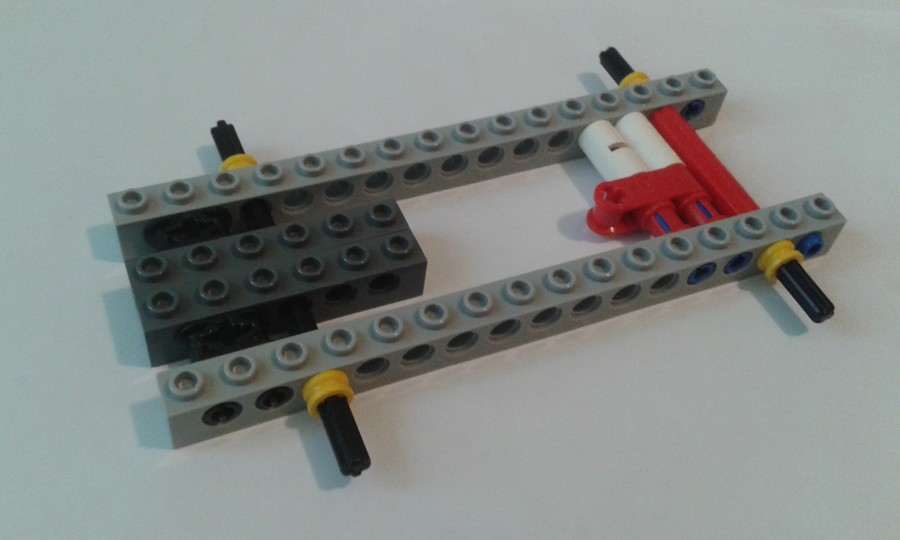 31046