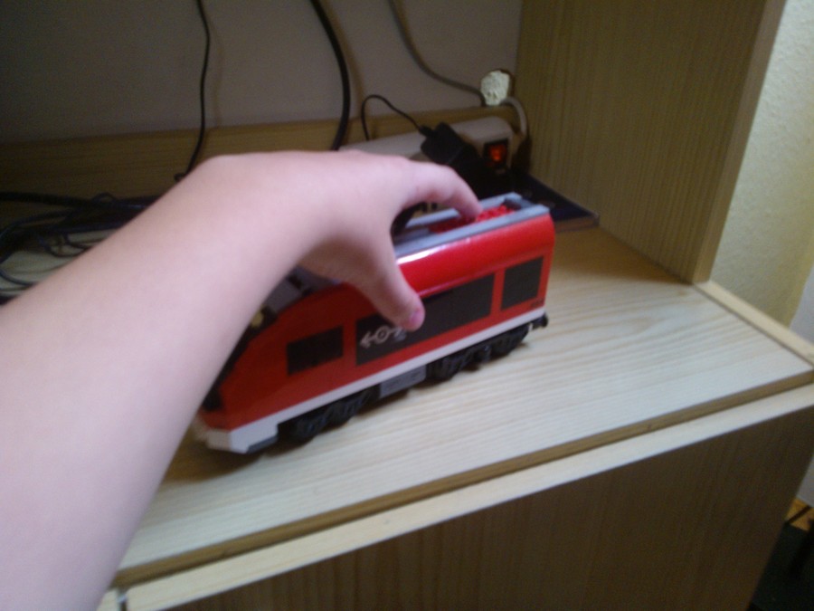 Telepítsünk világítást a 7938-as Személy Vonatba (A Pirosba)