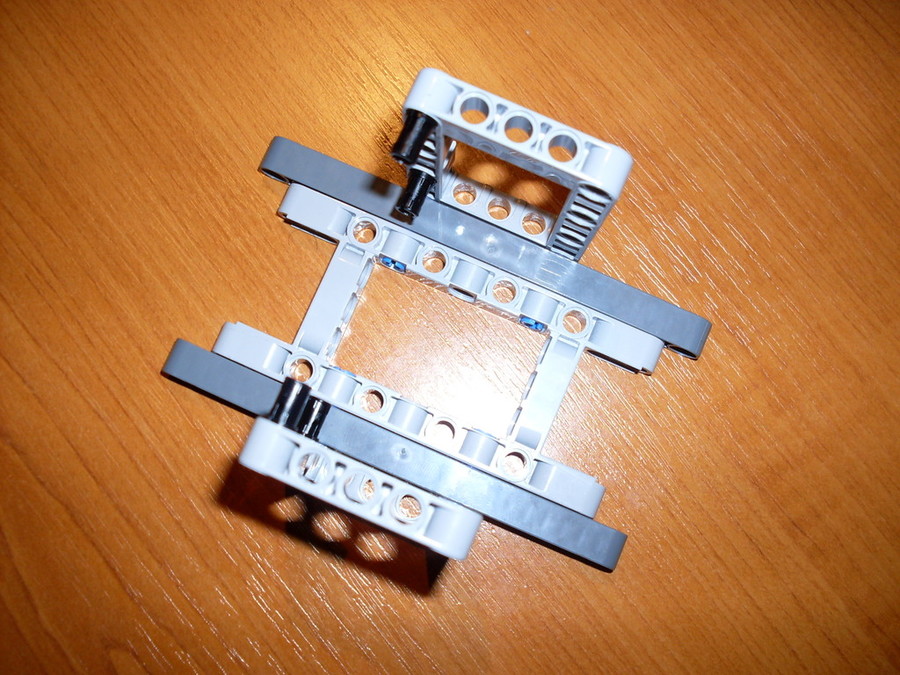 LEGO Technic Bombakereső robot