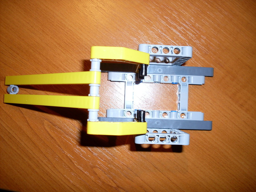 LEGO Technic Bombakereső robot