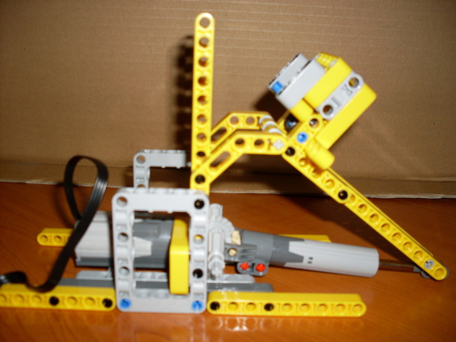 LEGO Technic Bombakereső robot