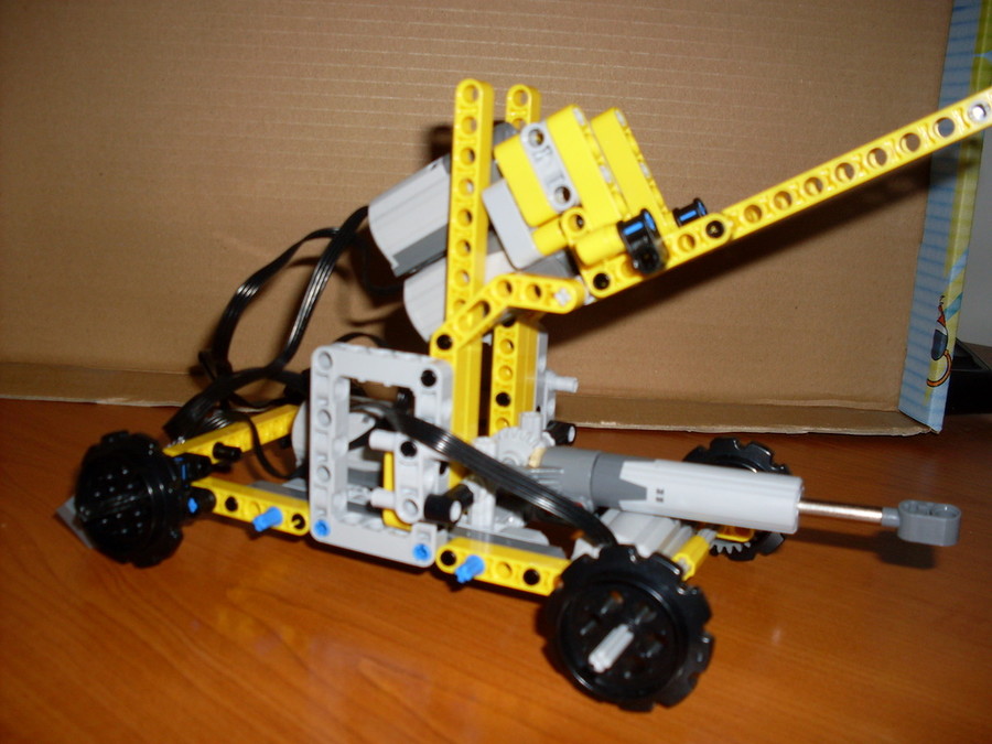 LEGO Technic Bombakereső robot