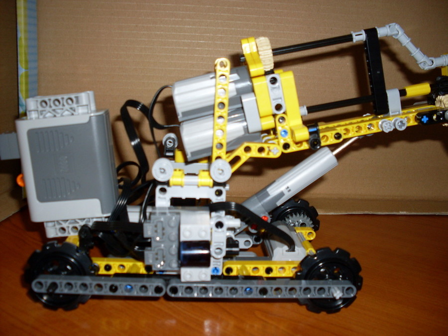 LEGO Technic Bombakereső robot