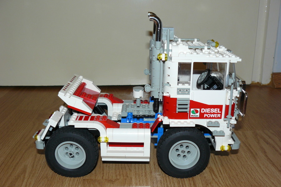 Model Team 5563