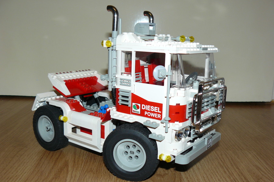 Model Team 5563
