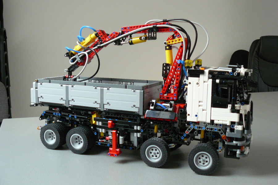 Lego Technic 42043 Replika