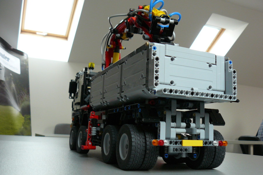 Lego Technic 42043 Replika