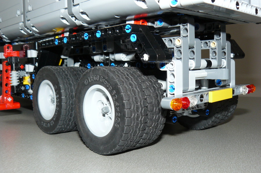 Lego Technic 42043 Replika