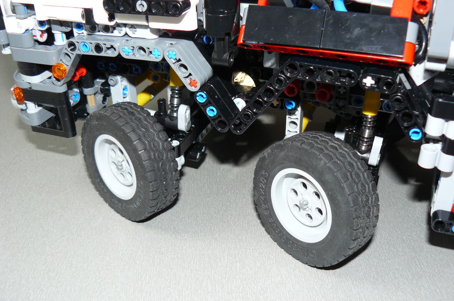 Lego Technic 42043 Replika