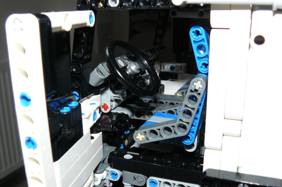 Lego Technic 42043 Replika