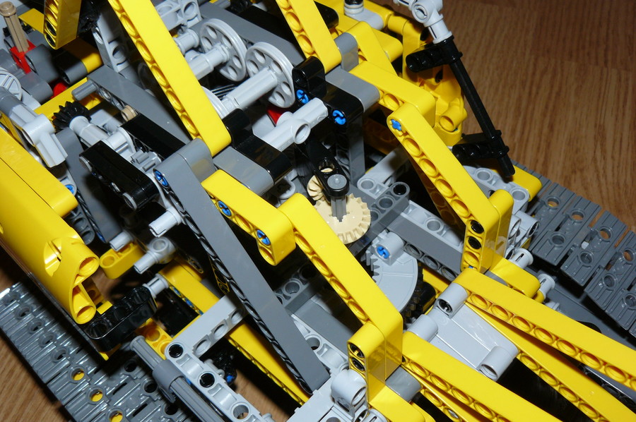 Lego Technic 42042 Lánctalpas Daru