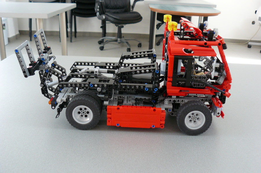 42042 Replika + SBrick (+8436)