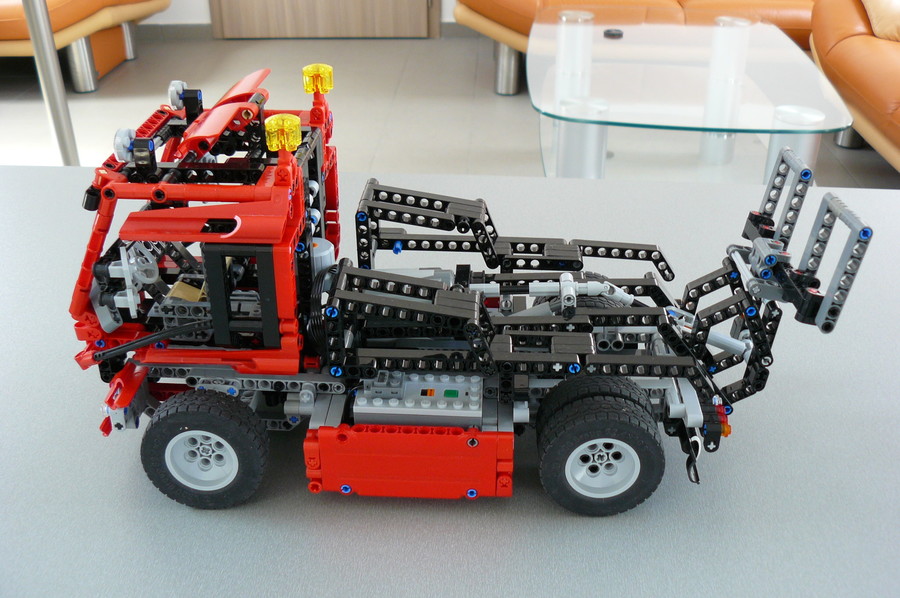 42042 Replika + SBrick (+8436)