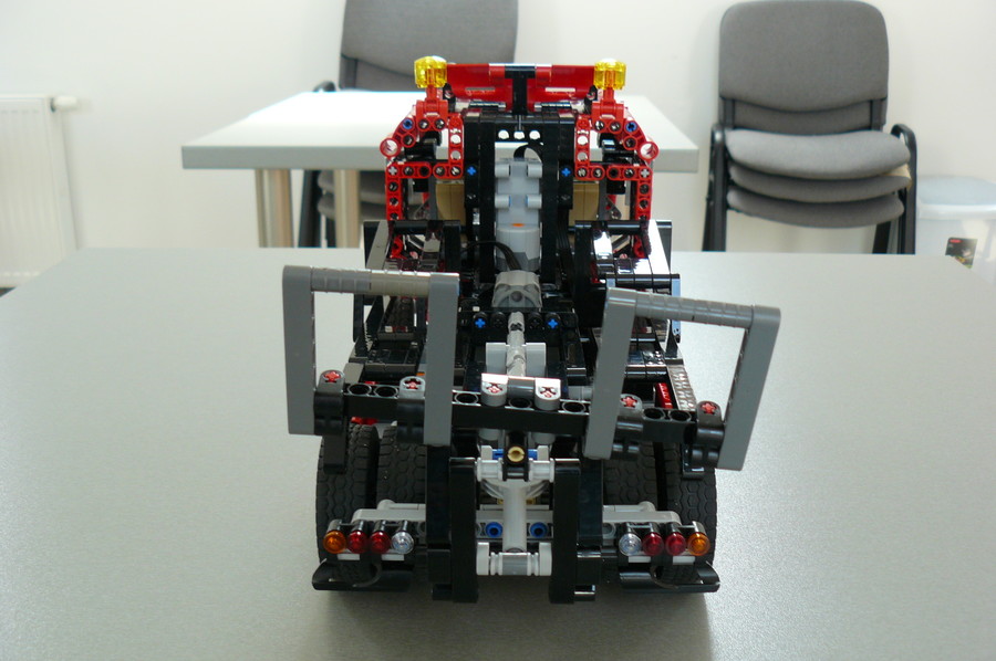 42042 Replika + SBrick (+8436)