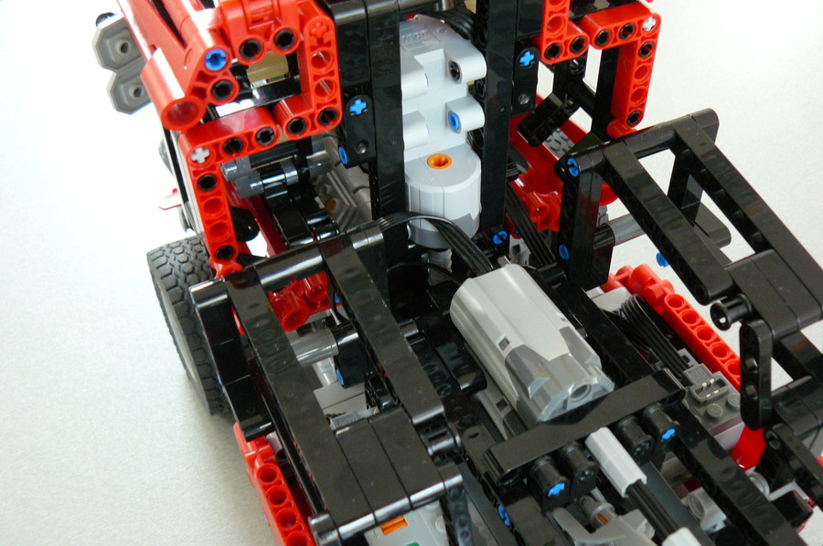 42042 Replika + SBrick (+8436)