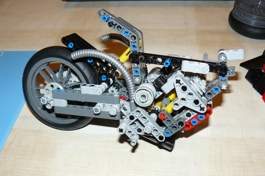 Technic Motorok IV.