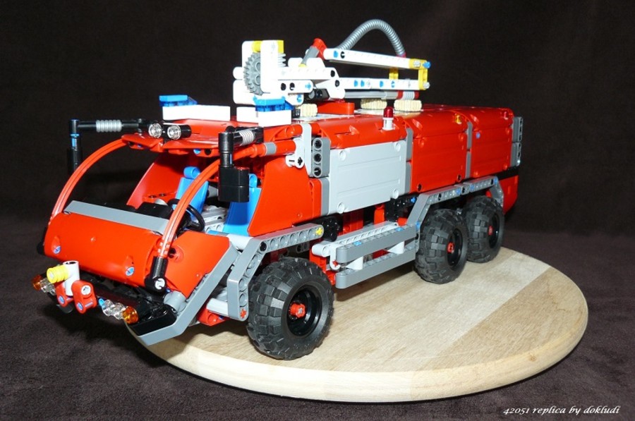Lego Technic 42051 Replika