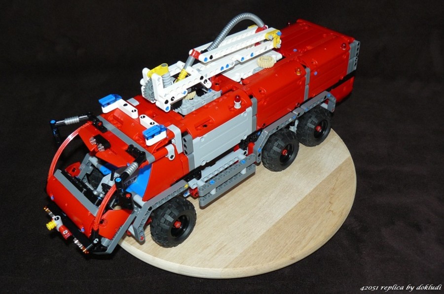 Lego Technic 42051 Replika
