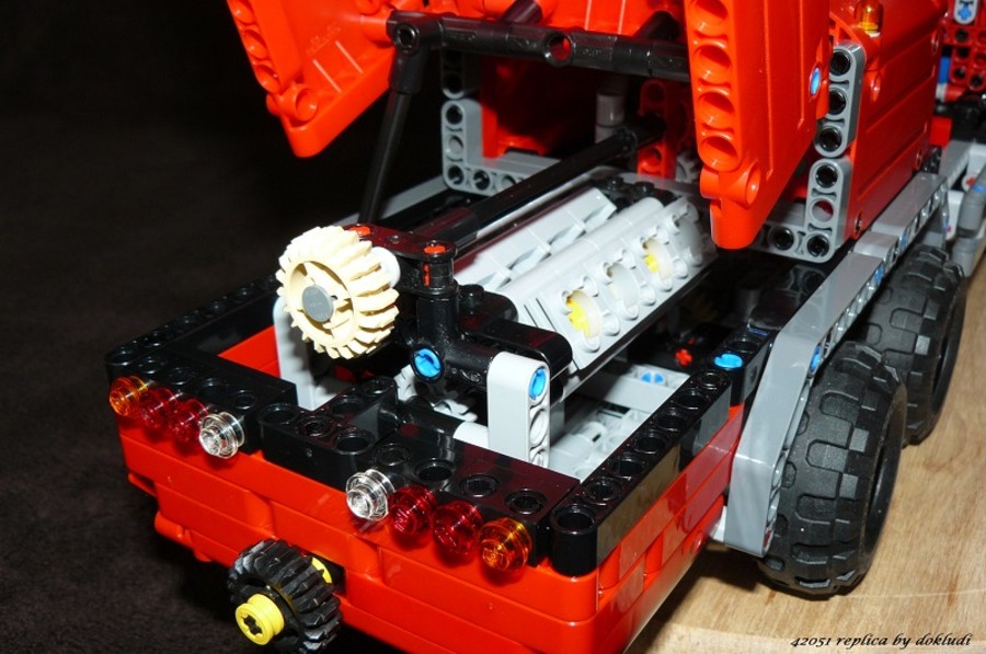 Lego Technic 42051 Replika