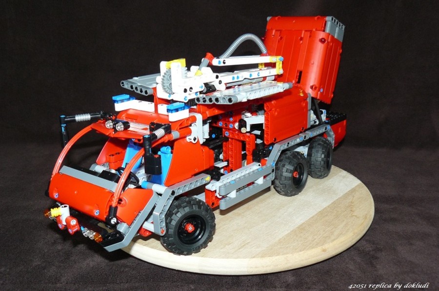 Lego Technic 42051 Replika