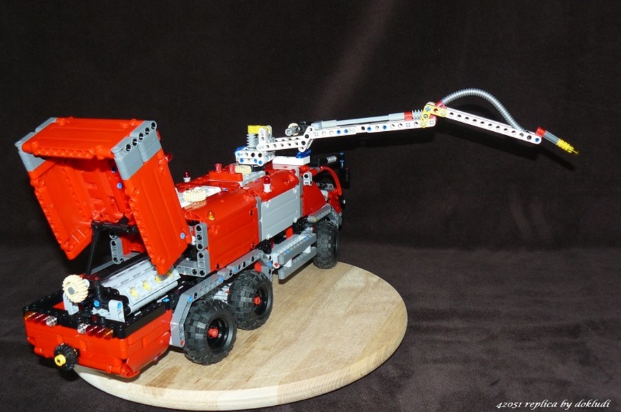 Lego Technic 42051 Replika