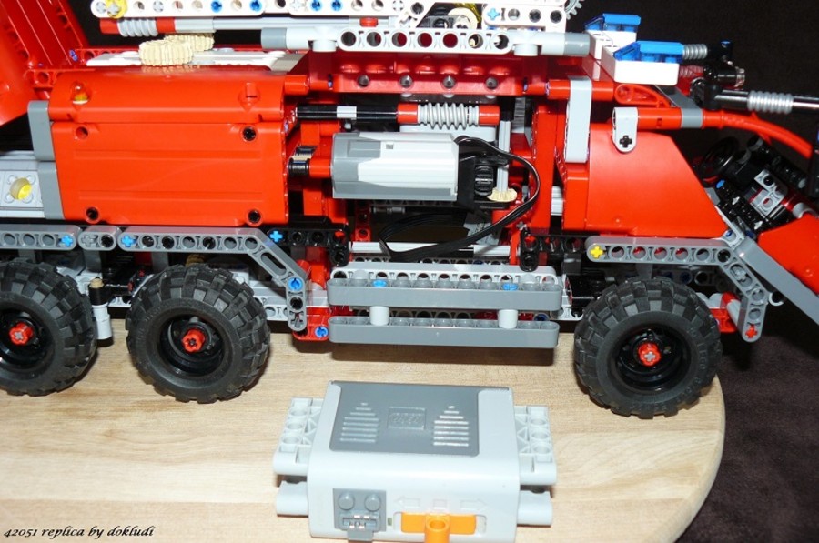 Lego Technic 42051 Replika